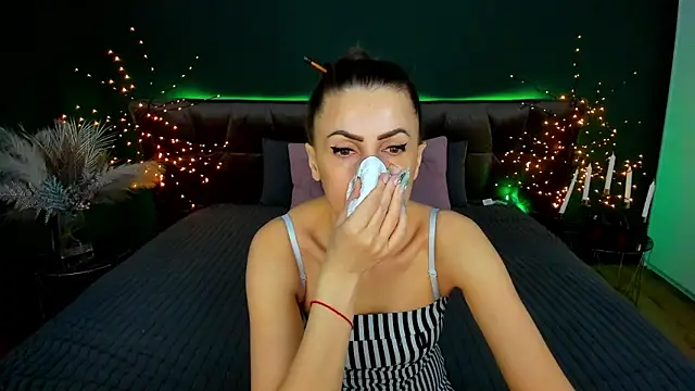 Rebecca Diamond online show from March 3, 2026, 6:19 am