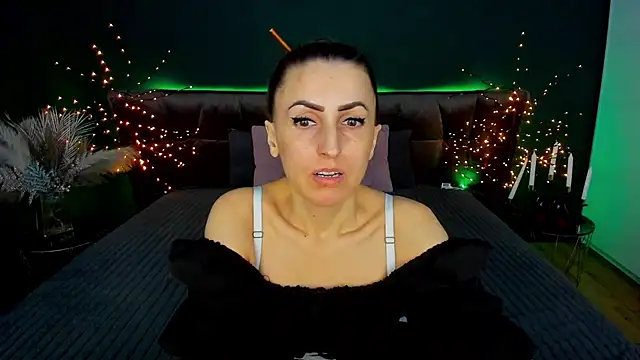 Rebecca Diamond online show from March 4, 2026, 7:03 am