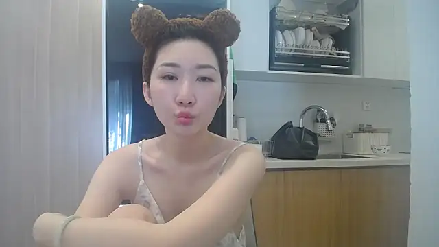 Asiagirll online show from June 1, 2026, 1:51 am
