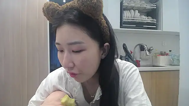 Asiagirll online show from July 9, 2026, 12:58 am