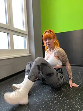 Snapshot of Pia_July_ chatting on January 16, 2025, 11:15 am Pia July online show from January 16, 2025, 11:15 am