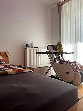 Snapshot of Pia_July_ chatting on September 16, 2025, 12:28 pm Pia July online show from September 16, 2025, 12:28 pm