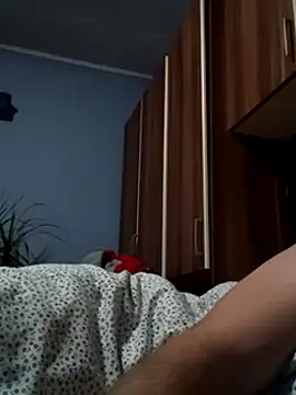 Snapshot of Rolandxxxr chatting on February 7, 2025, 8:31 pm Rolandxxxr online show from February 7, 2025, 8:31 pm