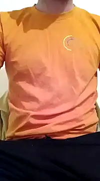 Snapshot of Rolandxxxr chatting on February 11, 2025, 4:56 pm Rolandxxxr online show from February 11, 2025, 4:56 pm