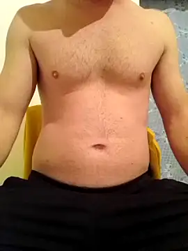 Snapshot of Rolandxxxr chatting on February 24, 2025, 8:03 pm Rolandxxxr online show from February 24, 2025, 8:03 pm