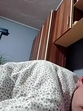 Snapshot of Rolandxxxr chatting on March 9, 2025, 11:46 pm Rolandxxxr online show from March 9, 2025, 11:46 pm