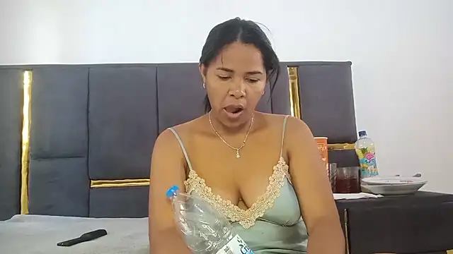 aleixane online show from March 23, 2026, 6:28 am