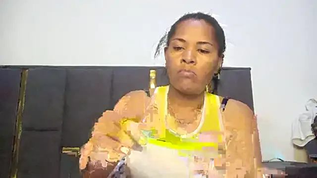 Snapshot of aleixane chatting on July 1, 2026, 5:23 pm aleixane online show from July 1, 2026, 5:23 pm