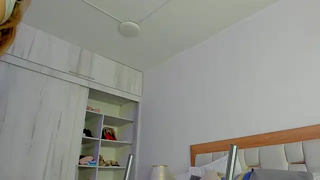 elena mature online show from October 31, 2025, 3:57 pm