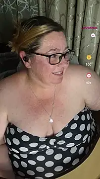 Iceprincess2bad4u online show from September 16, 2025, 6:42 pm