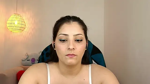 YummyAnna  online show from September 18, 2025, 8:44 pm