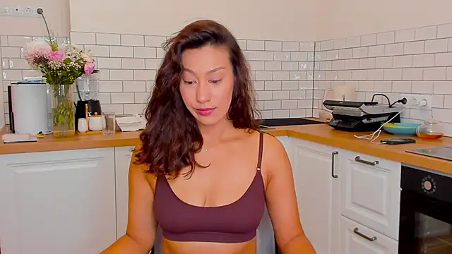 FieryHeart online show from September 9, 2025, 2:38 pm