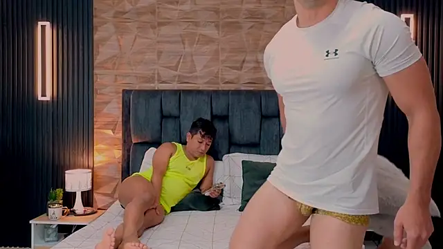 FelipeAndMarcello3 online show from September 12, 2025, 2:06 pm