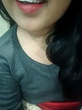 Sweet-Berry online show from December 21, 2025, 6:48 pm