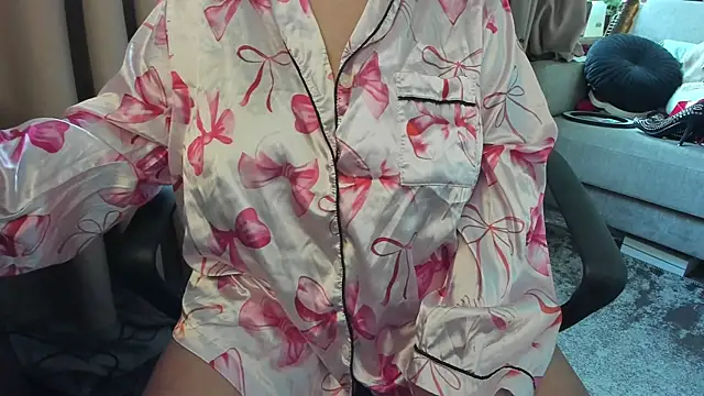 Anita-boobs online show from May 29, 2026, 12:58 pm