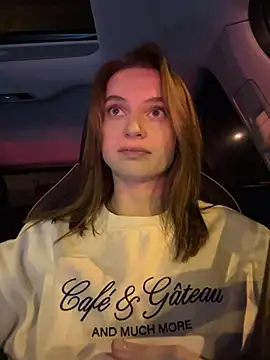 -AngelAri- online show from March 19, 2025, 9:05 pm