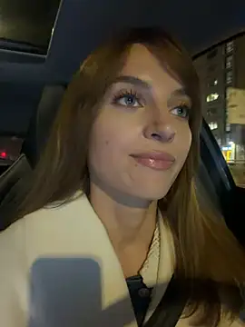 Snapshot of -AngelAri- chatting on March 18, 2026, 6:11 pm -AngelAri- online show from March 18, 2026, 6:11 pm