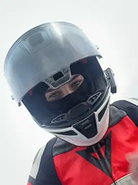 Snapshot of -AngelAri- chatting on April 14, 2026, 11:27 am -AngelAri- online show from April 14, 2026, 11:27 am