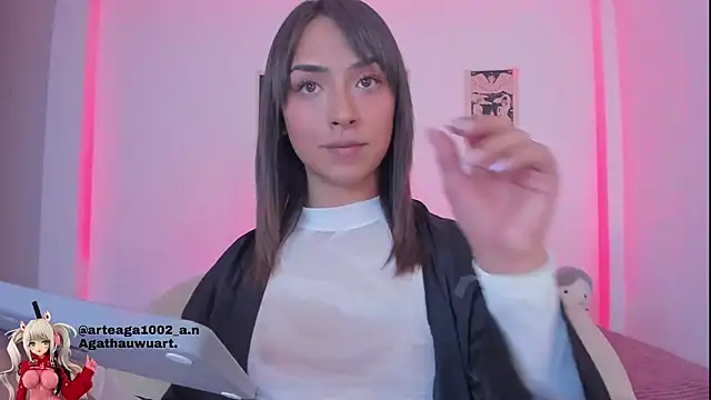 Snapshot of Moonlight1002 chatting on October 14, 2025, 2:01 am Moonlight1002 online show from October 14, 2025, 2:01 am