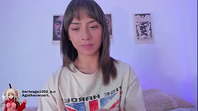 Snapshot of Moonlight1002 chatting on November 5, 2025, 6:46 am Moonlight1002 online show from November 5, 2025, 6:46 am