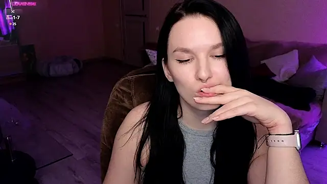 Val lava online show from March 19, 2025, 10:20 pm