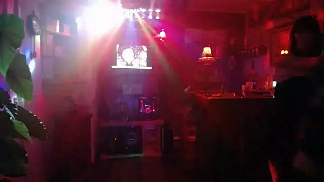 COUPLE4VOYEUR01 online show from December 13, 2025, 8:04 pm