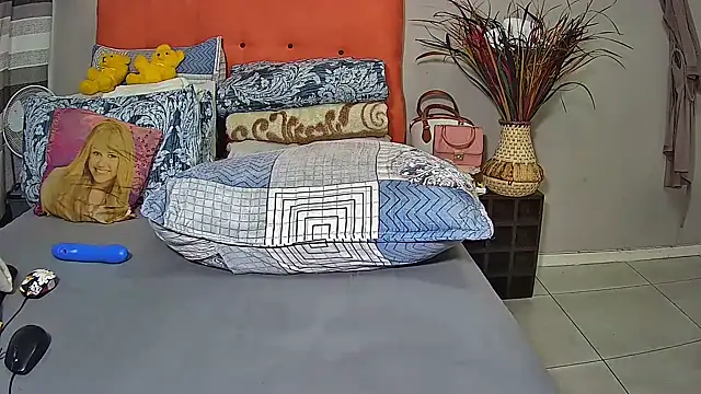 missboobsxx online show from February 21, 2025, 4:37 pm