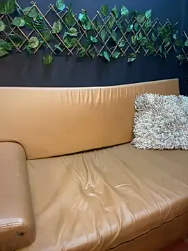 uma patna000 online show from December 22, 2024, 9:31 pm