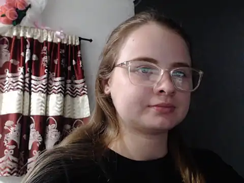 HellenMiyer1111 online show from November 21, 2025, 9:02 pm