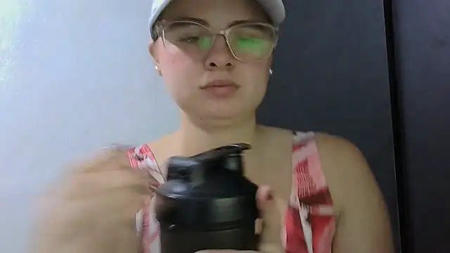 HellenMiyer1111 online show from March 22, 2026, 5:16 pm