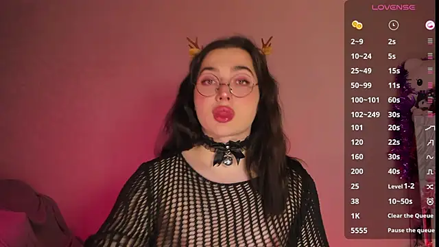 YsabellViveris online show from December 23, 2024, 5:28 am