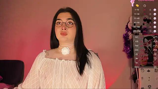 YsabellViveris online show from February 23, 2025, 12:27 pm