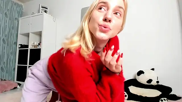 KenzieDawton online show from December 13, 2024, 4:54 am