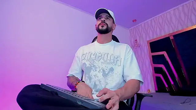 Petesevans online show from February 23, 2026, 11:24 pm