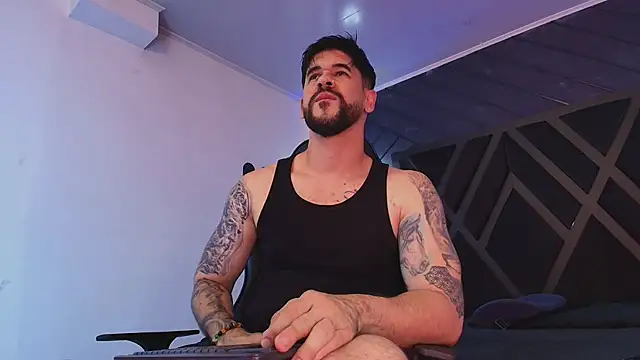 Petesevans online show from April 11, 2026, 11:31 pm