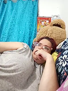 Snapshot of karlythoth@xh chatting on April 24, 2026, 4:20 pm karlythothxh online show from April 24, 2026, 4:20 pm