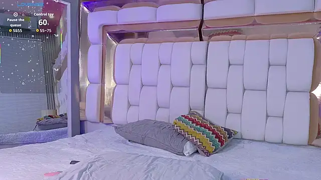 sexysistter online show from September 20, 2025, 12:39 pm