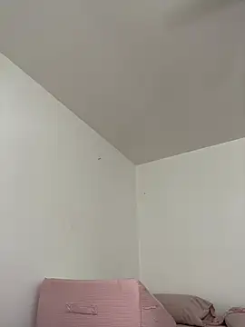 mochamimi online show from April 5, 2026, 4:37 pm