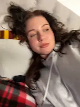 likaxxx online show from December 10, 2024, 6:28 pm