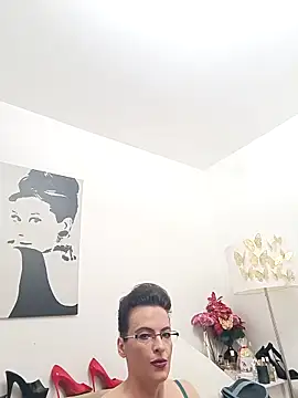 RebeccaNoble online show from March 12, 2026, 12:33 pm