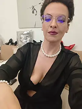 RebeccaNoble online show from May 20, 2026, 9:54 pm