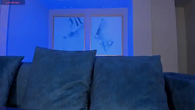 Snapshot of LindseyCox chatting on December 16, 2024, 12:37 am LindseyCox online show from December 16, 2024, 12:37 am