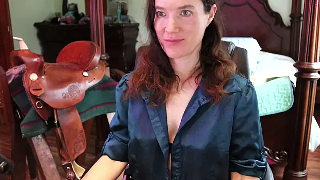 thornburyrose online show from March 26, 2026, 8:47 pm