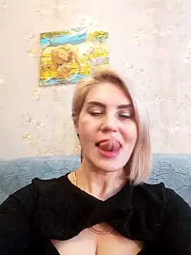 Snapshot of JennyOMay chatting on January 5, 2025, 5:51 am JennyOMay online show from January 5, 2025, 5:51 am