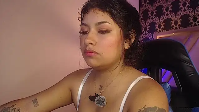 Snapshot of ChantalPetit chatting on June 12, 2026, 3:22 pm ChantalPetit online show from June 12, 2026, 3:22 pm