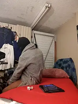 Maculine Stayr online show from January 9, 2025, 3:12 pm