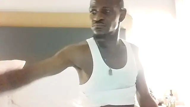 Maculine Stayr online show from April 1, 2026, 10:05 am