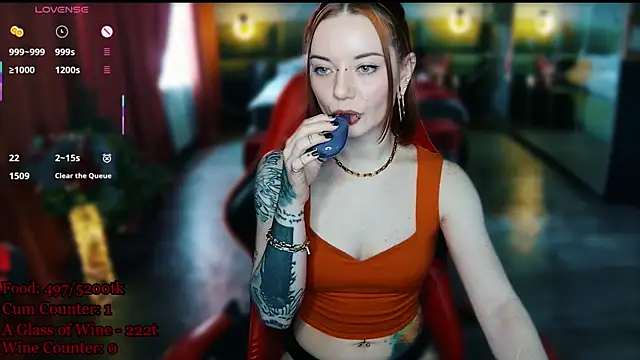 MaxPhoenixx online show from April 11, 2026, 7:45 am