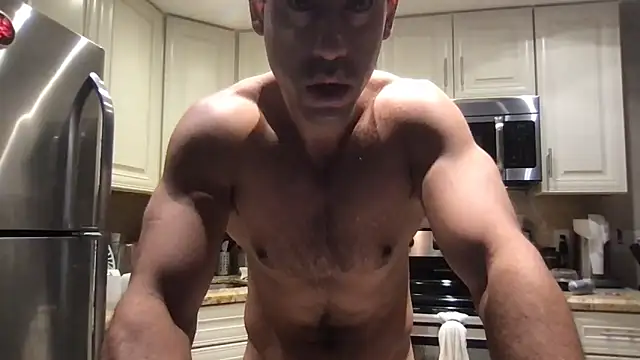 BigGuyMuscle online show from November 12, 2025, 9:03 pm