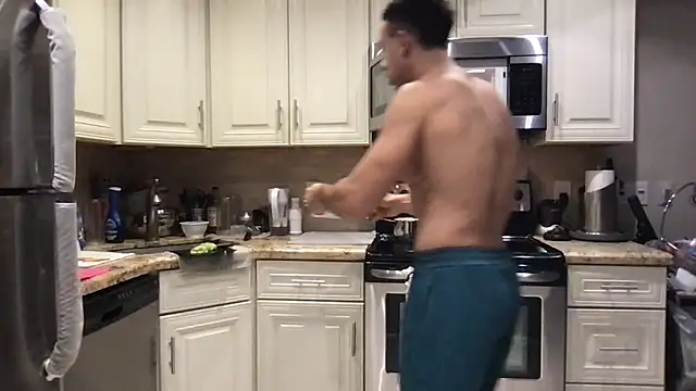 BigGuyMuscle online show from February 22, 2026, 12:45 am